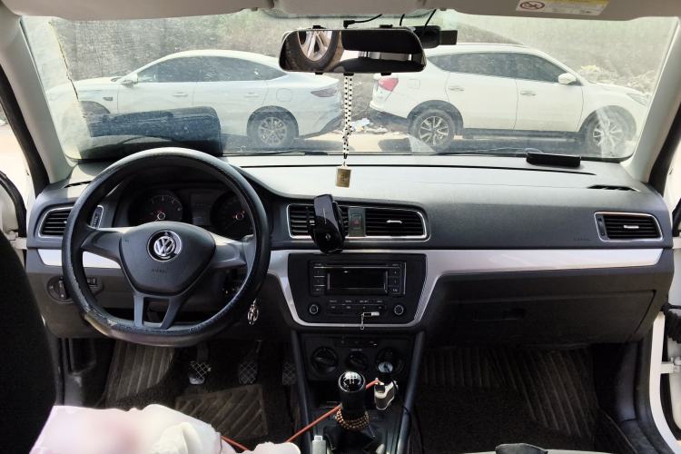 Used Volkswagen Lavida 2017 1.6L Manual Fashion Edition
