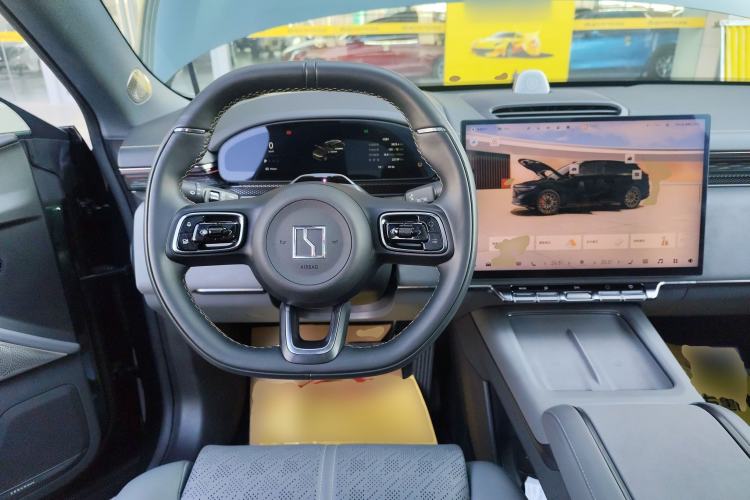 Used Zeekr 7X 2025 100 kWh Long-Range Rear-Wheel Drive with Intelligent Driving Features