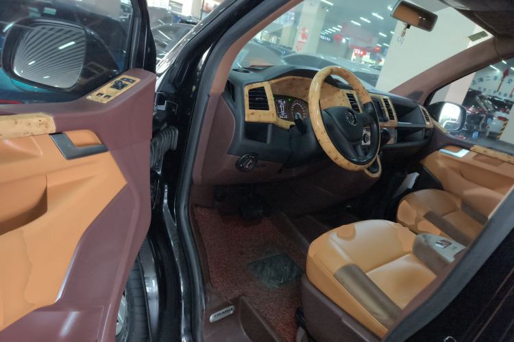 Used Volkswagen Caravelle 2018 2.0 TSI 4x4 Comfort Edition 7 Seats