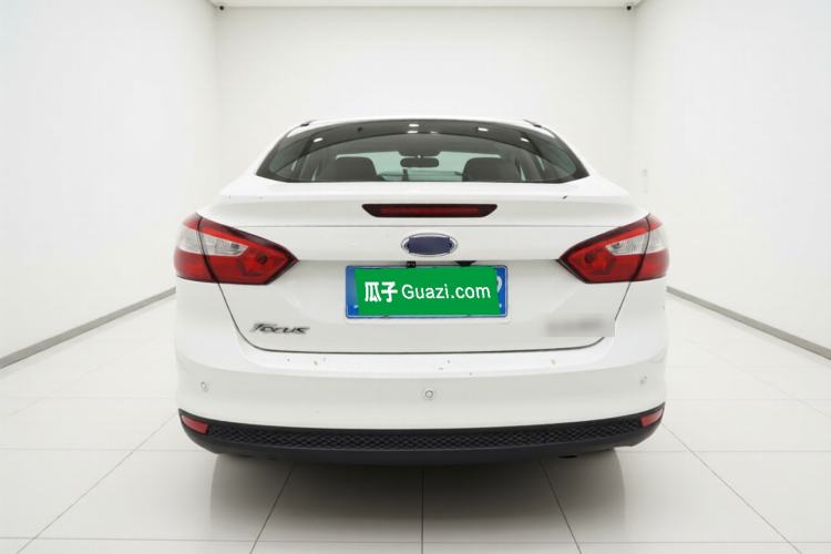 Used Ford Focus 2012 Sedan 1.6L Automatic Fashion Edition
