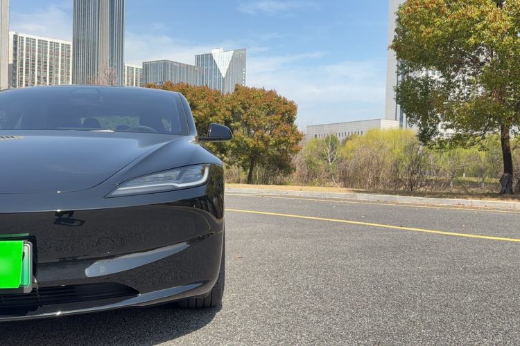 Used Tesla Model 3 2023 Rear-Wheel-Drive Version
