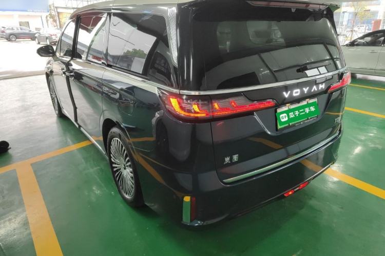Used VOYAH Dream 2025 PHEV Four-Wheel-Drive Flagship Version – Qiankun Edition Exterior 2