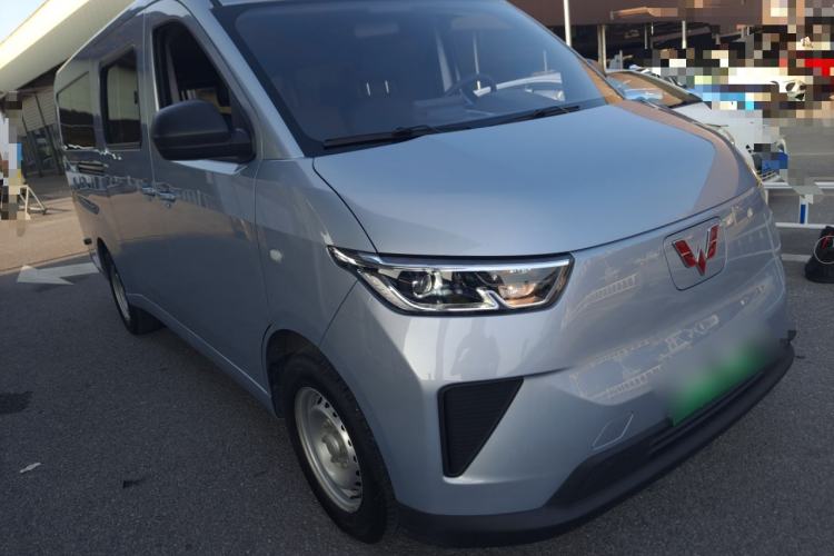 Used Wuling Yangguang 2025 Model 400km Bus Edition—Comfort Edition
