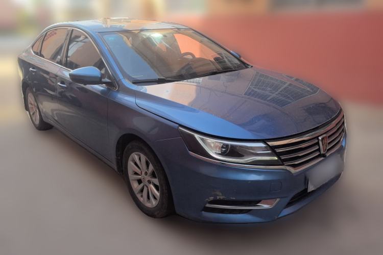 Used Roewe i6 2017 20T Manual Luxury Edition Front Right 45 Deg