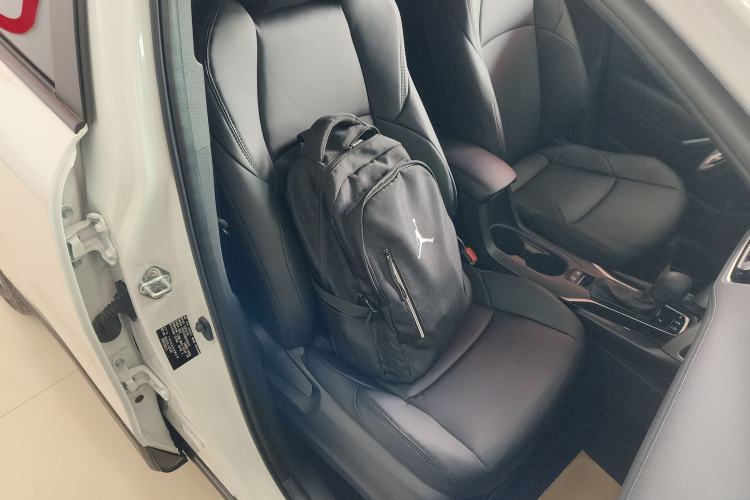 Used Toyota FRONTLANDER 2024 2.0L CVT Elite Edition
