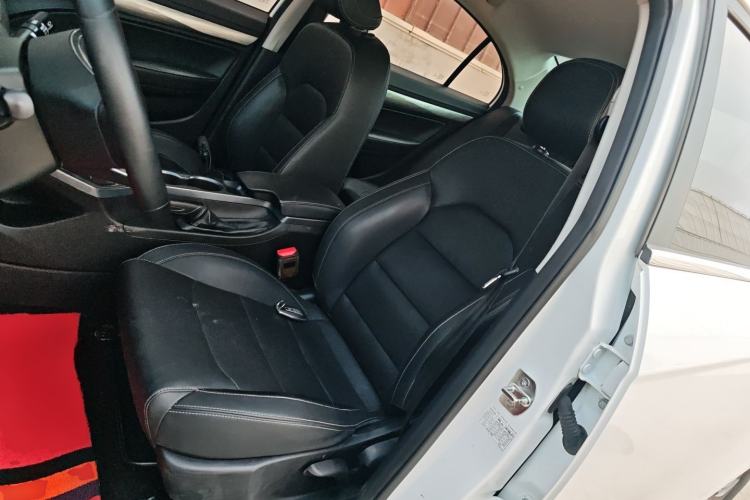 Used Geely Auto Emgrand 2019 Leading Edition 1.5L Manual Luxury Model China VI Standard Left Front Seat