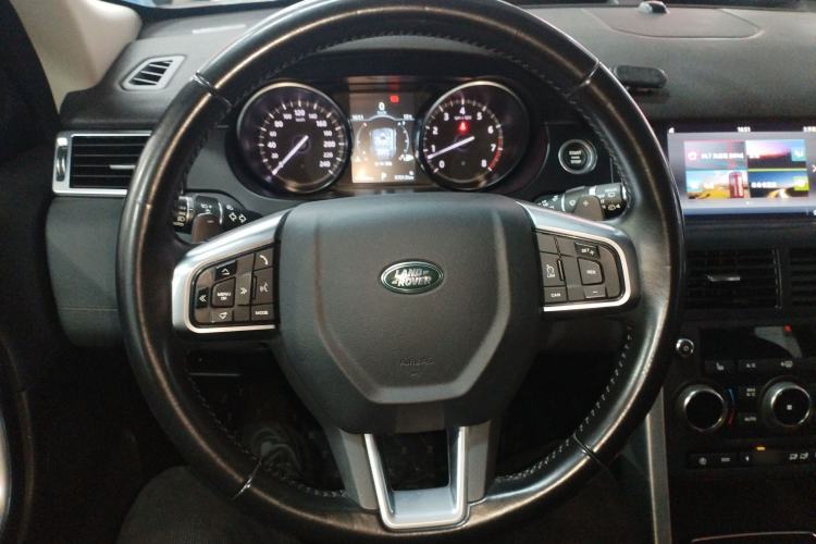 Used Land Rover Discovery Sport 2018 240 PS HSE Version