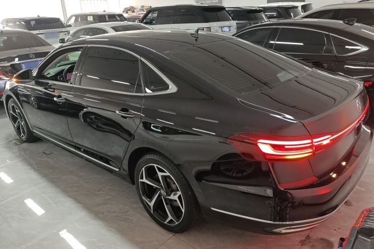 Used Volkswagen Passat 2023 Restyled 330TSI Starry Luxury Edition