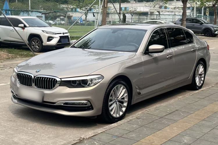 Used BMW 5 Series 2018 525Li Luxury Package Exterior 9