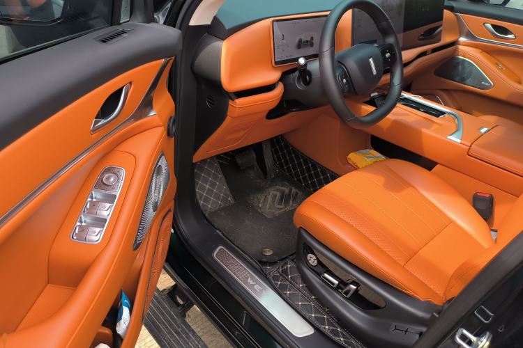 Used Wey Lanshan 2025 Four-Wheel Drive Max
