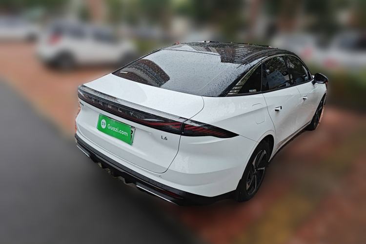 Used Geely Galaxy L6 2024 125km PLUS Dragon Edition
