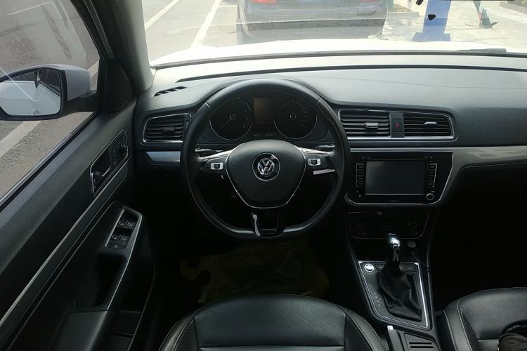 Used Volkswagen Gran Lavida 2017 180TSI DSG Comfort Edition
