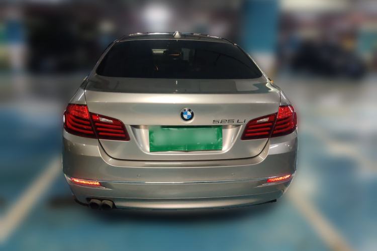 Used BMW 5 Series 2014 525Li Luxury Design Package
