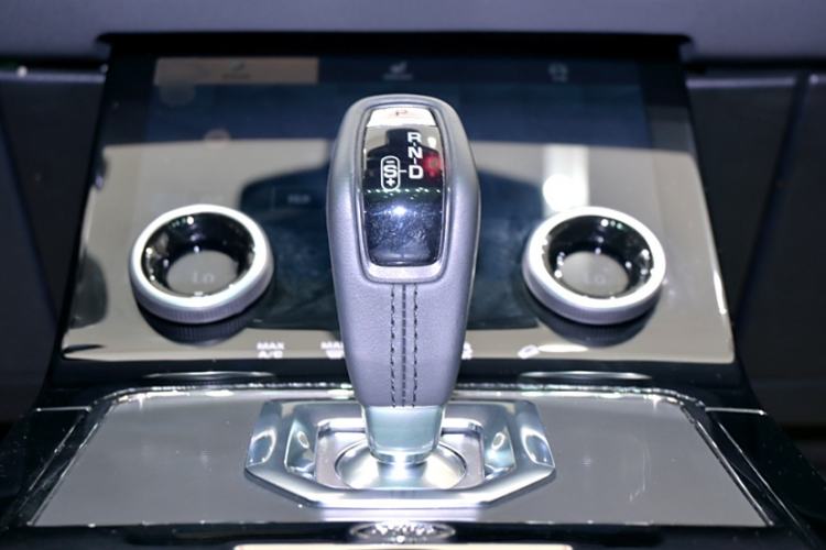 Used Land Rover Range Rover Evoque 2022 Aurora L 249 PS R-Dynamic Collins Antique Bronze Special Edition