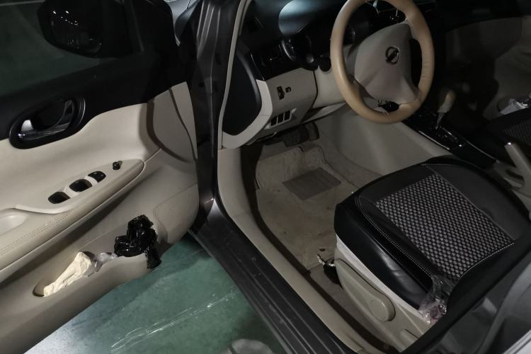 Used Nissan Tiida 2011 1.6L CVT Comfort Model Driver Seat