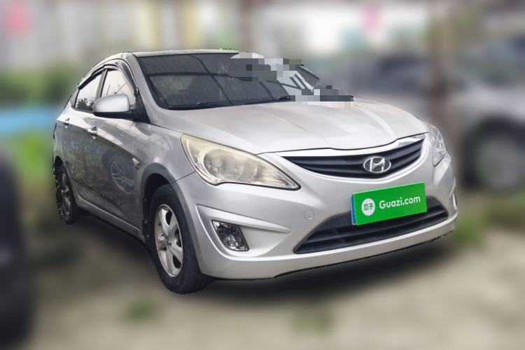 Used Hyundai Verna (older generation) 2010 Sedan 1.4L Automatic Fashionable GT Model Front Right 45 Deg