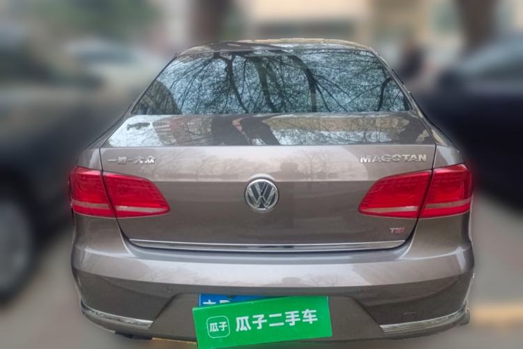 Used Volkswagen Magotan 2013 1.8TSI Premier Model Rear