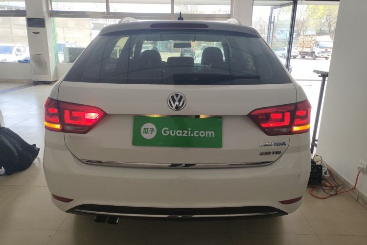 Used Volkswagen Gran Lavida 2017 230TSI DSG Comfort Edition
