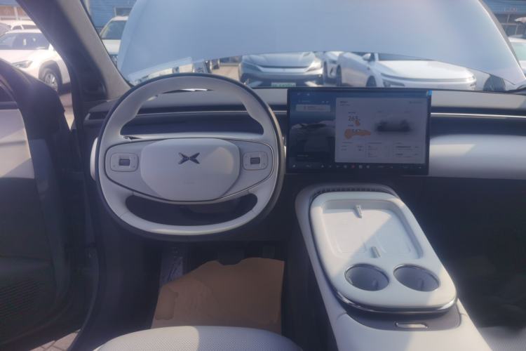 Used XPeng G7 2025 Model—602 Long Range Max Steering Wheel