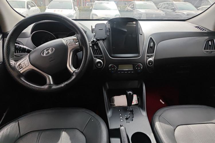 Used Hyundai ix35 2010 2.0L Automatic 4x4 Premium GLS Trim
