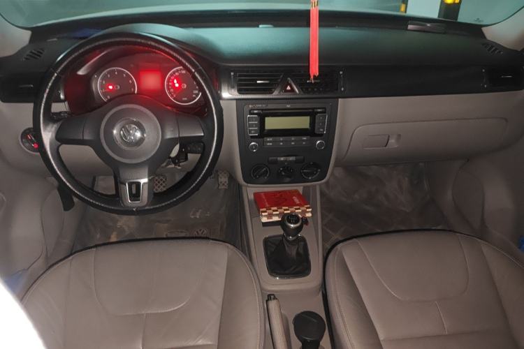 Used Volkswagen Bora 2011 1.6L Manual Comfort Version
