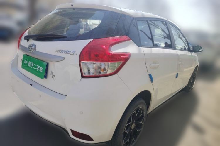 Used Toyota YARiS L Zhi Xuan 2015 1.5E Automatic Charm Edition
