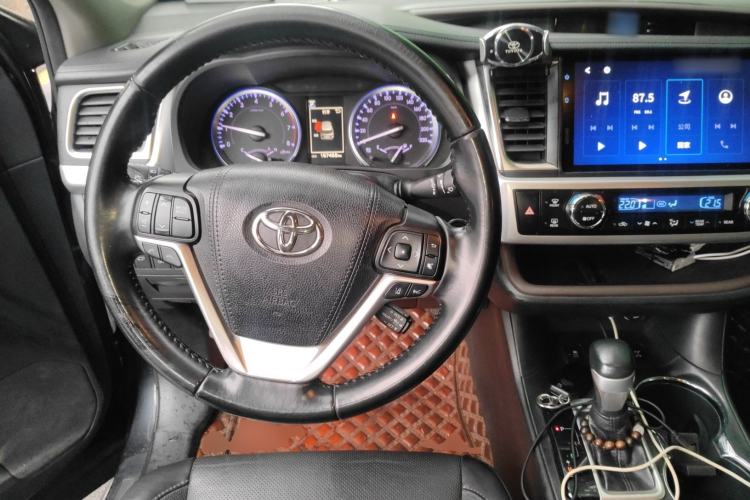Used Toyota Highlander 2018 2.0T Four-Wheel Drive Prestige Version 7 Seats China V Emission Standard