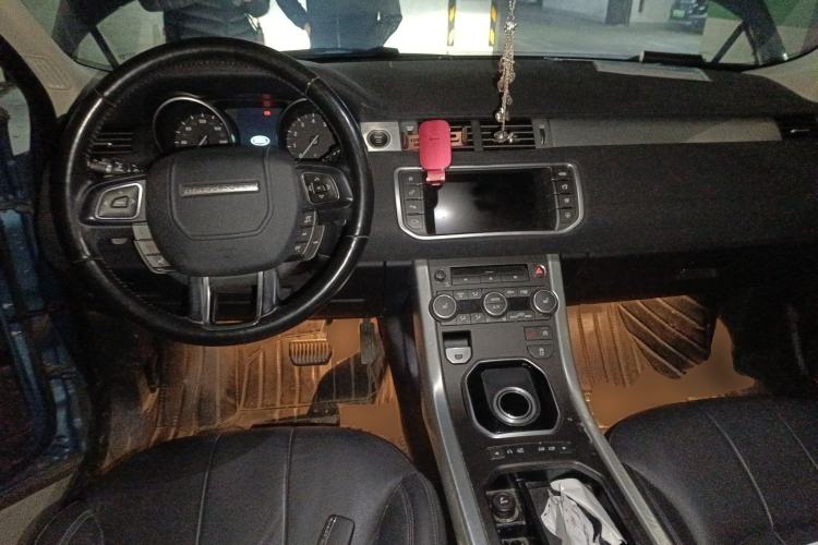 Used Land Rover Range Rover Evoque 2016 2.0T SE Smart Glow Edition
