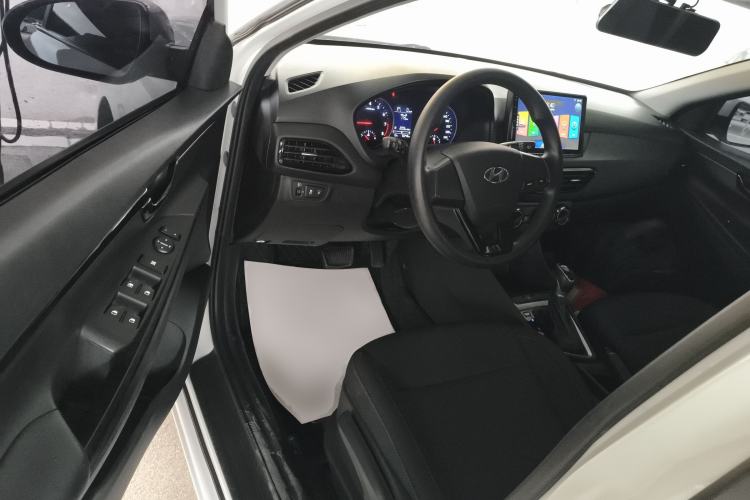 Used Hyundai Celesta 2020 1.6L Automatic GL Enjoyable Edition