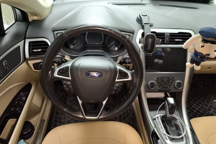 Used Ford Mondeo 2013 2.0L GTDi 200 Fashion Edition Steering Wheel