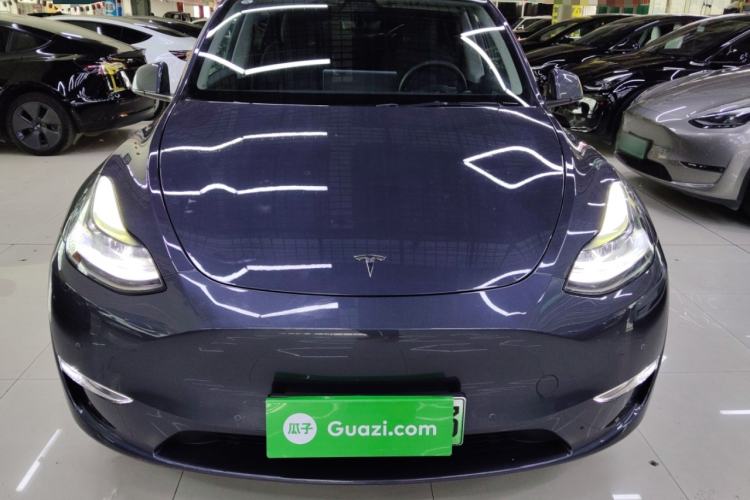 Used Tesla Model Y 2022 Long-Range All-Wheel-Drive Version