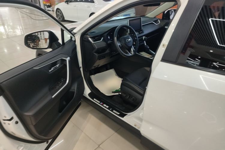 Used Toyota RAV4 2021 2.0L CVT 4x4 Style PLUS Edition
