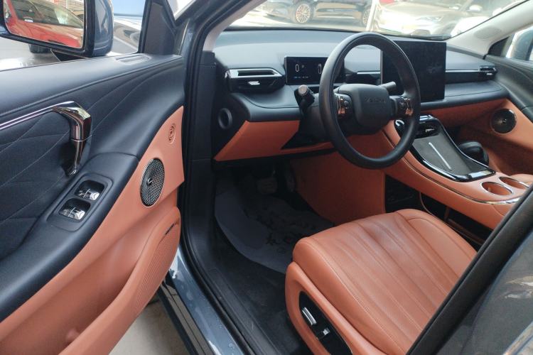 Used AION V 2024 Aion Tyrannosaurus 650 LiDAR Edition
