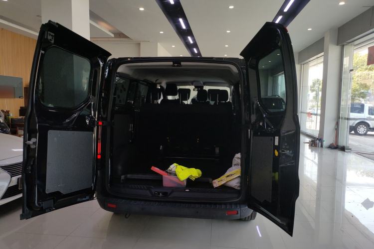 Used Ford Transit 2023 2.0T Gasoline Automatic Multi-Function Commercial Vehicle Short Wheelbase Low Roof 5/6 Seats