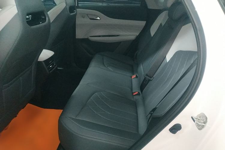 Used Changan UNI-Z New Energy 2024 Blue Whale Smart Electric iDD 125km Beyond Edition
