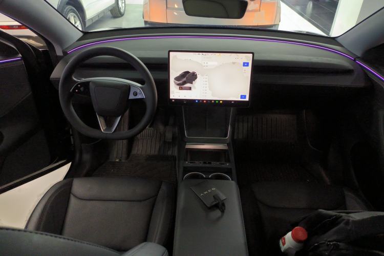 Used Tesla Model Y 2025 Long-Range All-Wheel Drive First Edition