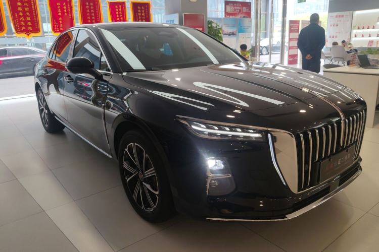 Used Hongqi H5 PHEV 2025 170 Super Hybrid Version Front Right 45 Deg