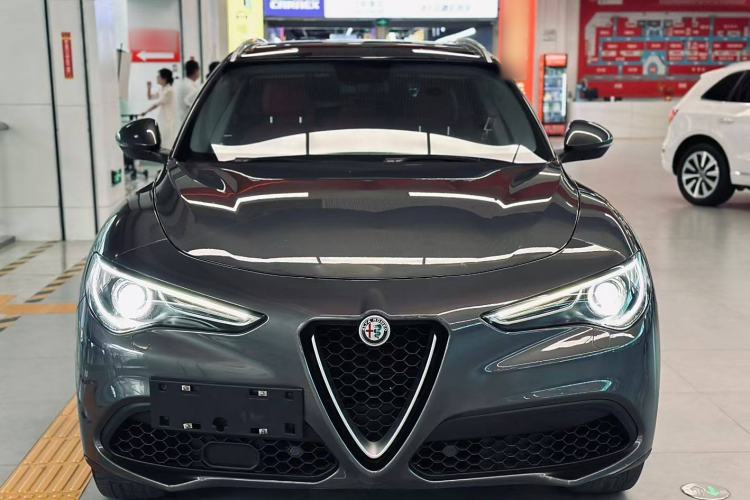 Used Alfa Romeo Stelvio 2017 2.0T 280HP Luxury Edition