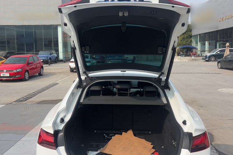 Used Audi A5 2022 Sportback 40 TFSI quattro Luxury Dynamic Model
