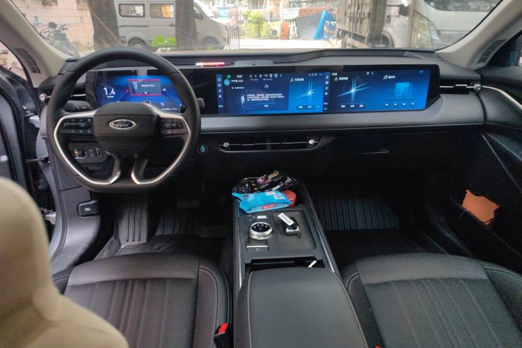 Used Ford Mondeo 2025 2.0T EcoBoost Luxury Version
