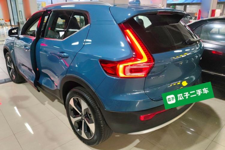 Used Volvo XC40 2024 B4 4x4 Smart Luxury Edition
