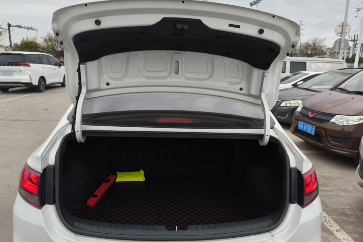 Used Hyundai Celesta 2018 1.6L Automatic GL Enjoyment Edition China VI compliant
