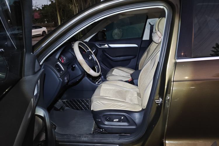 Used Audi Q3 2018 30th Anniversary Edition 30 TFSI Standard Model Left Front Seat