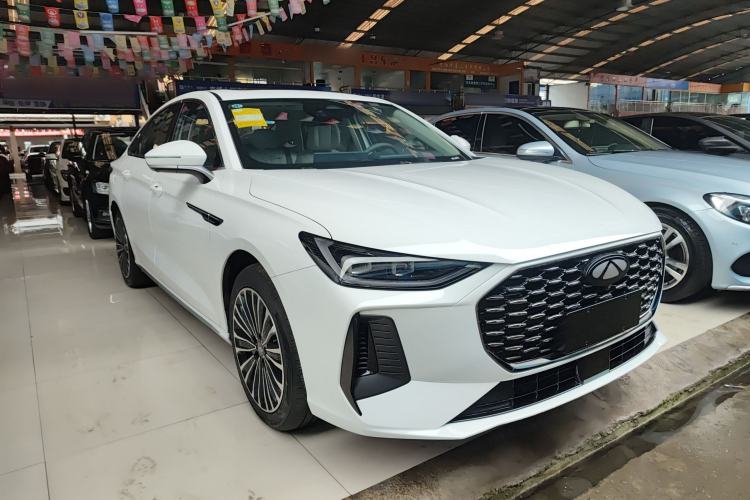 Used Chery Fengyun A8 2025 145 Luxury Edition Exterior 1