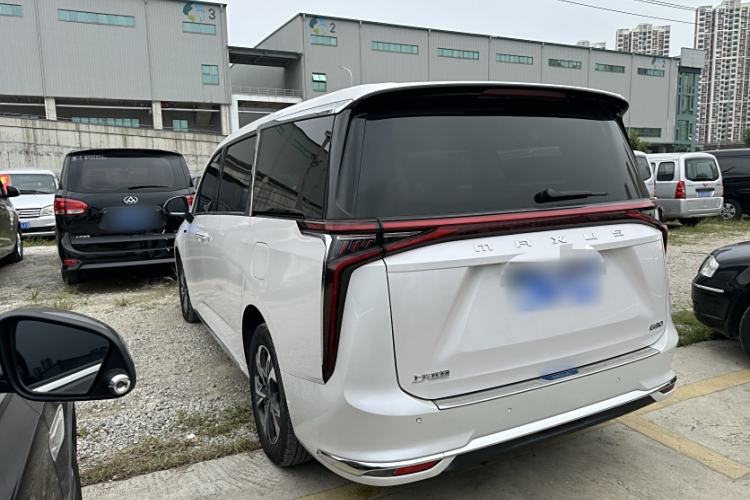 Used SAIC MAXUS G90 2022 2.0T Starry Seven-Seater