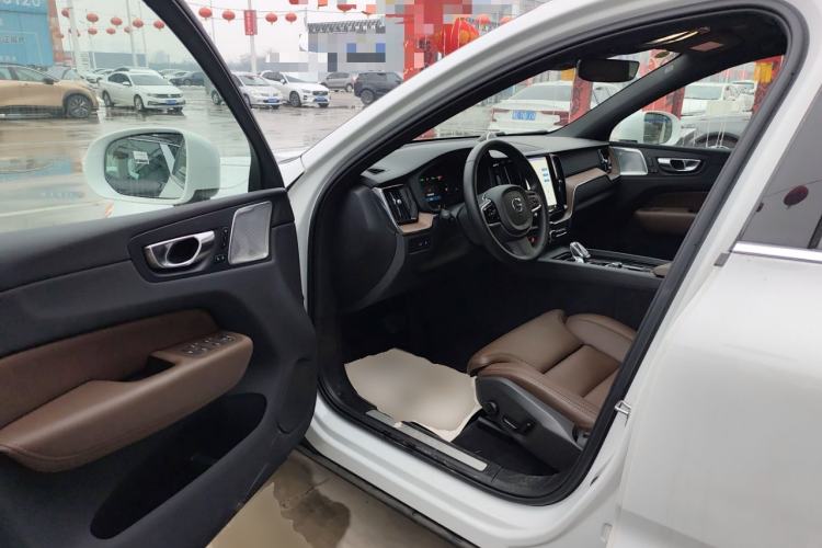 Used Volvo XC60 New Energy 2025 Plug-in Hybrid Long-Range All-Wheel Drive Smart Luxury Edition