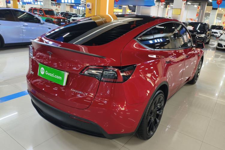 Used Tesla Model Y 2022 Long-Range All-Wheel-Drive Version