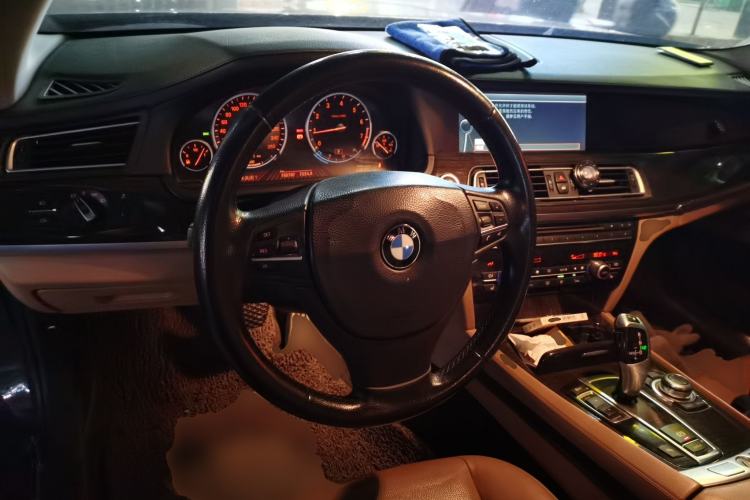 Used BMW 7 Series 2011 730Li Elegant Model
