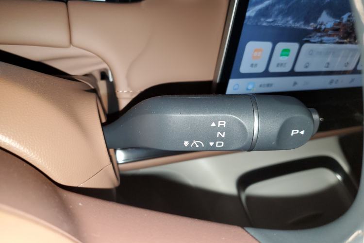 Used Wuling Bingo S 2025 Model 325km Deluxe Edition Gear Lever