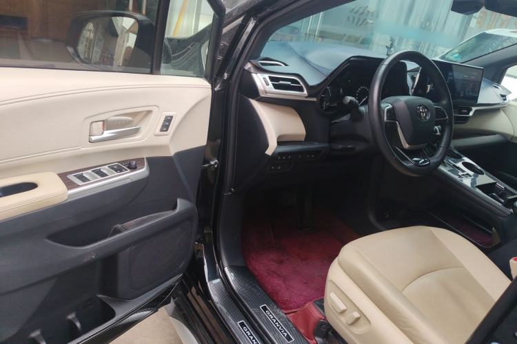 Used Toyota Granvia 2023 2.5L Hybrid Prestige PLUS Edition